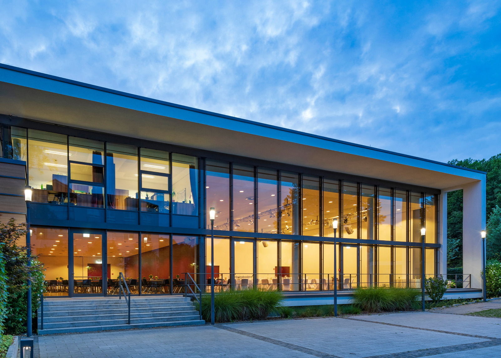 WhatsApp Image 2025-10-10 at 23.15.57 (2)